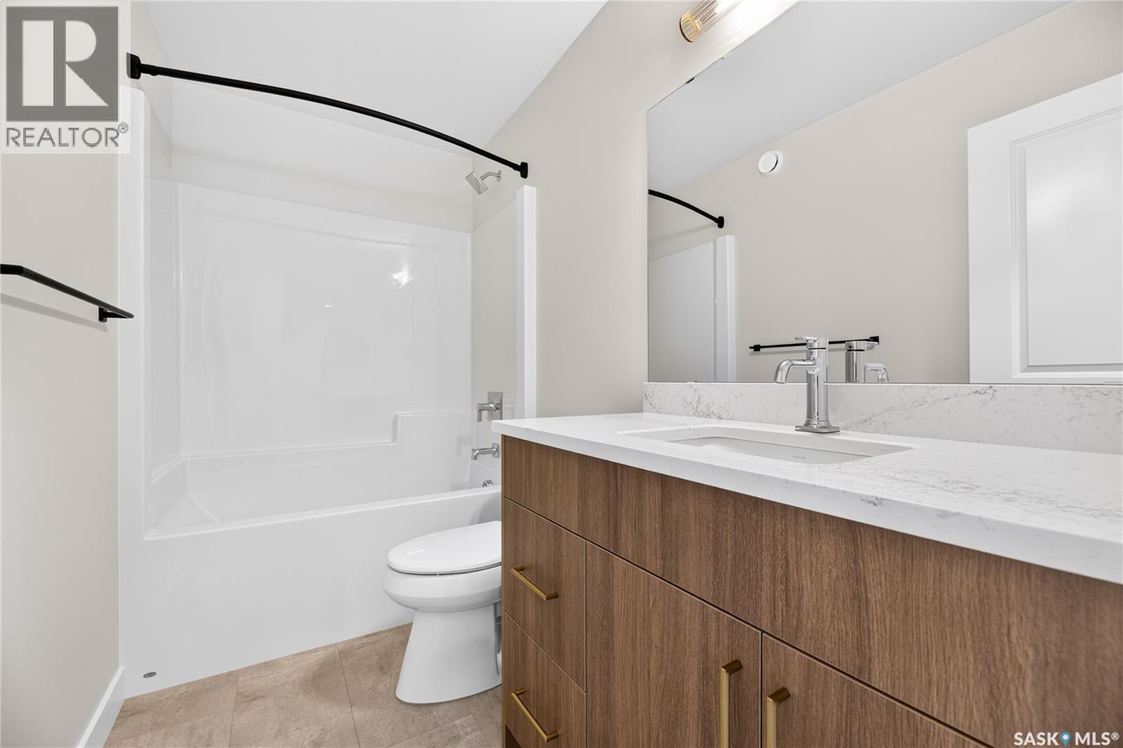 6 830 Brighton BOULEVARD — photo 24