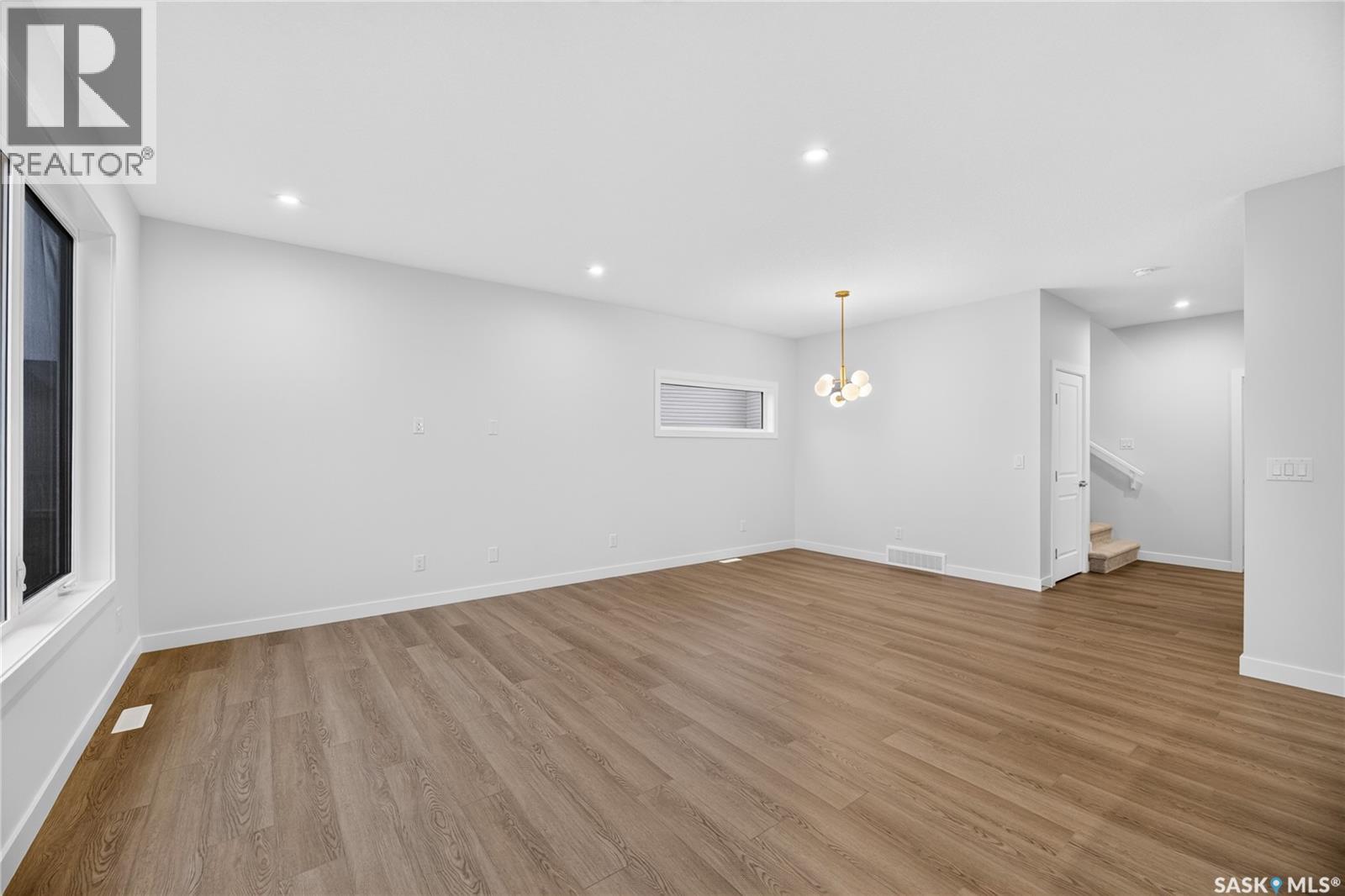 430 Cockcroft PLACE - 13