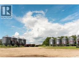 Leniczek Farm/lily & Rose Seed Processors, Mcleod Rm No  185, SK S0A2B0 Photo 10
