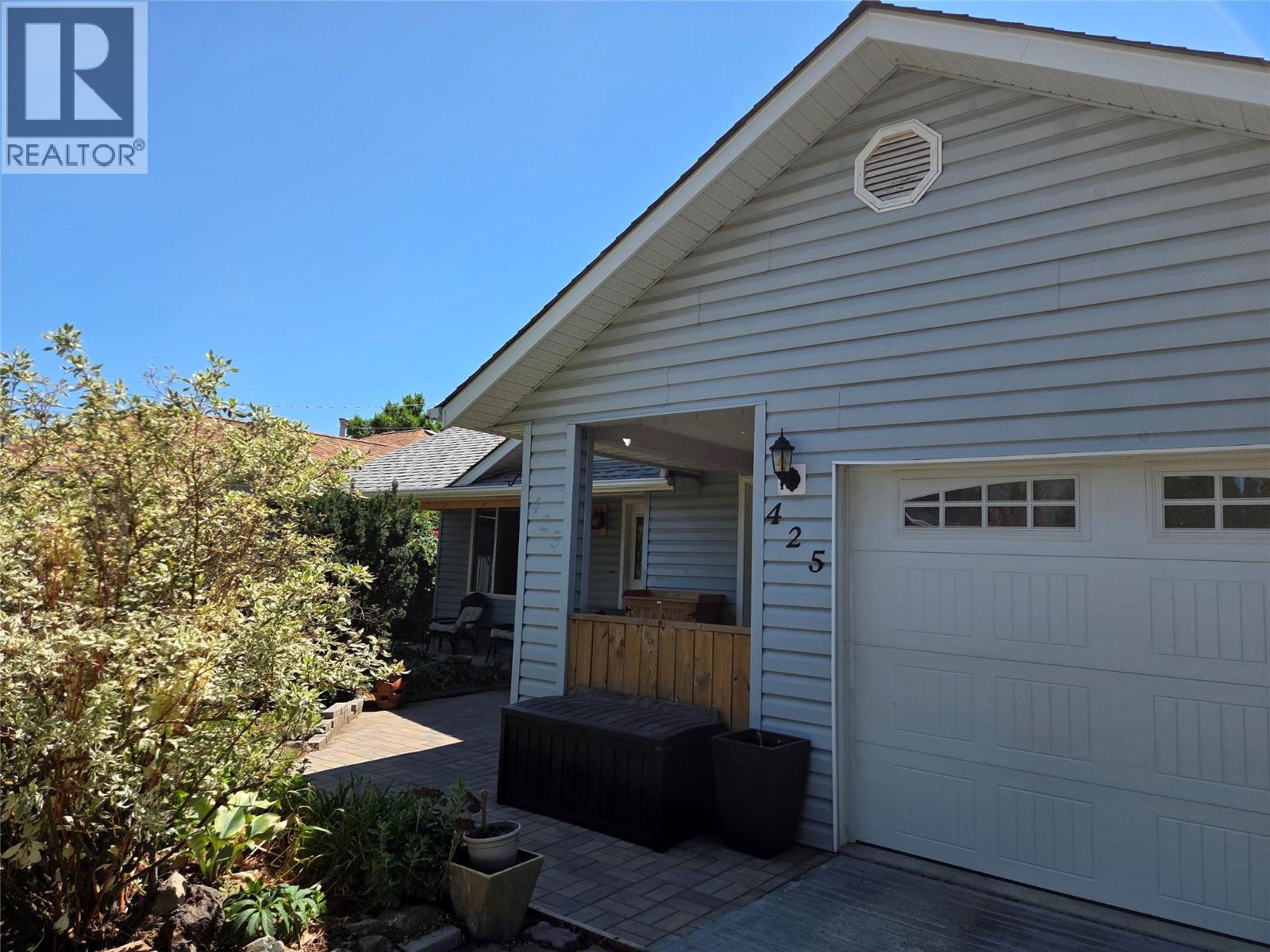 425 3rd Avenue - 42