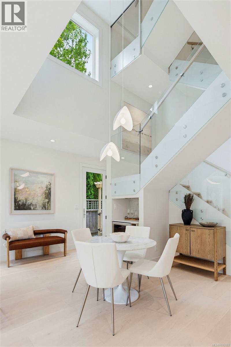 #1 920 Island Rd - 37