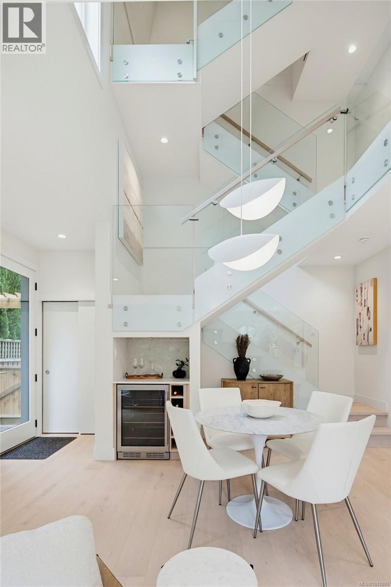 #1 920 Island Rd - 9