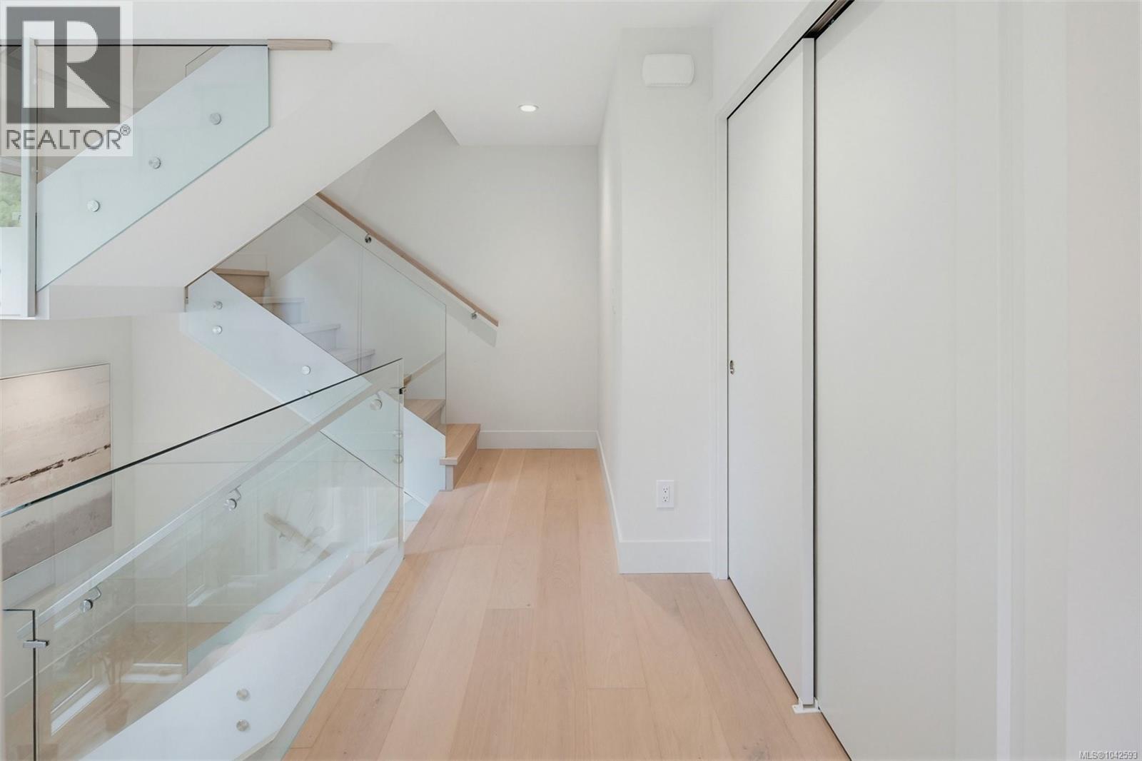 #1 920 Island Rd - 27