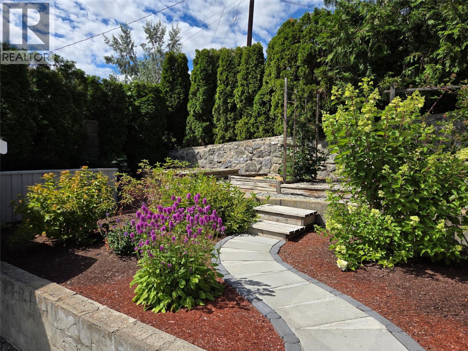 114 Cedar Avenue - 38