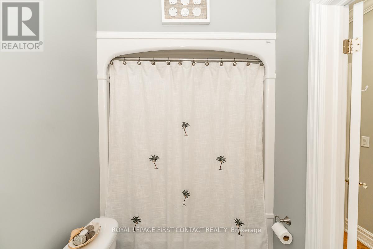 72 LUELLA BOULEVARD - 24