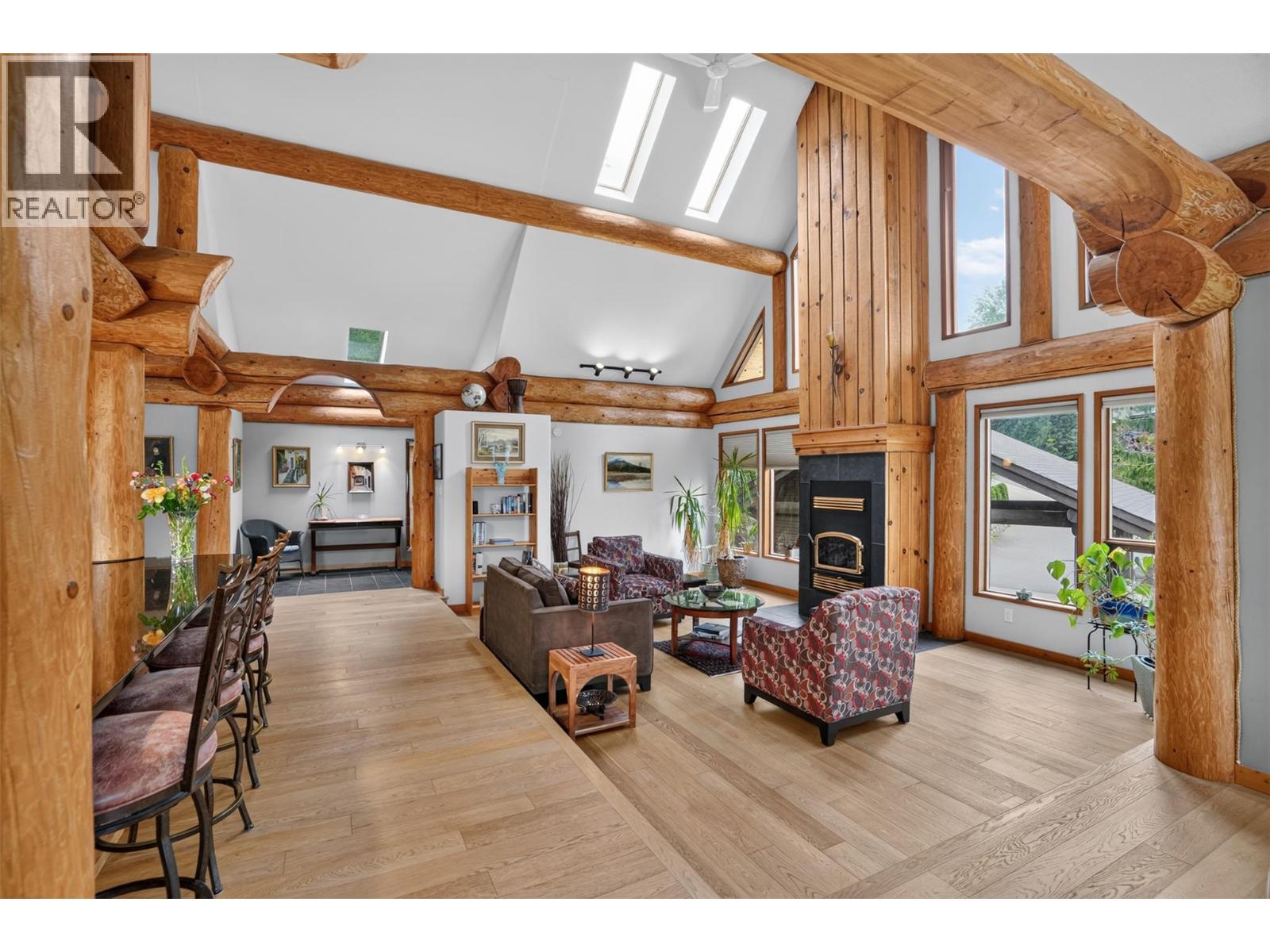 714 REGENT Street - 13