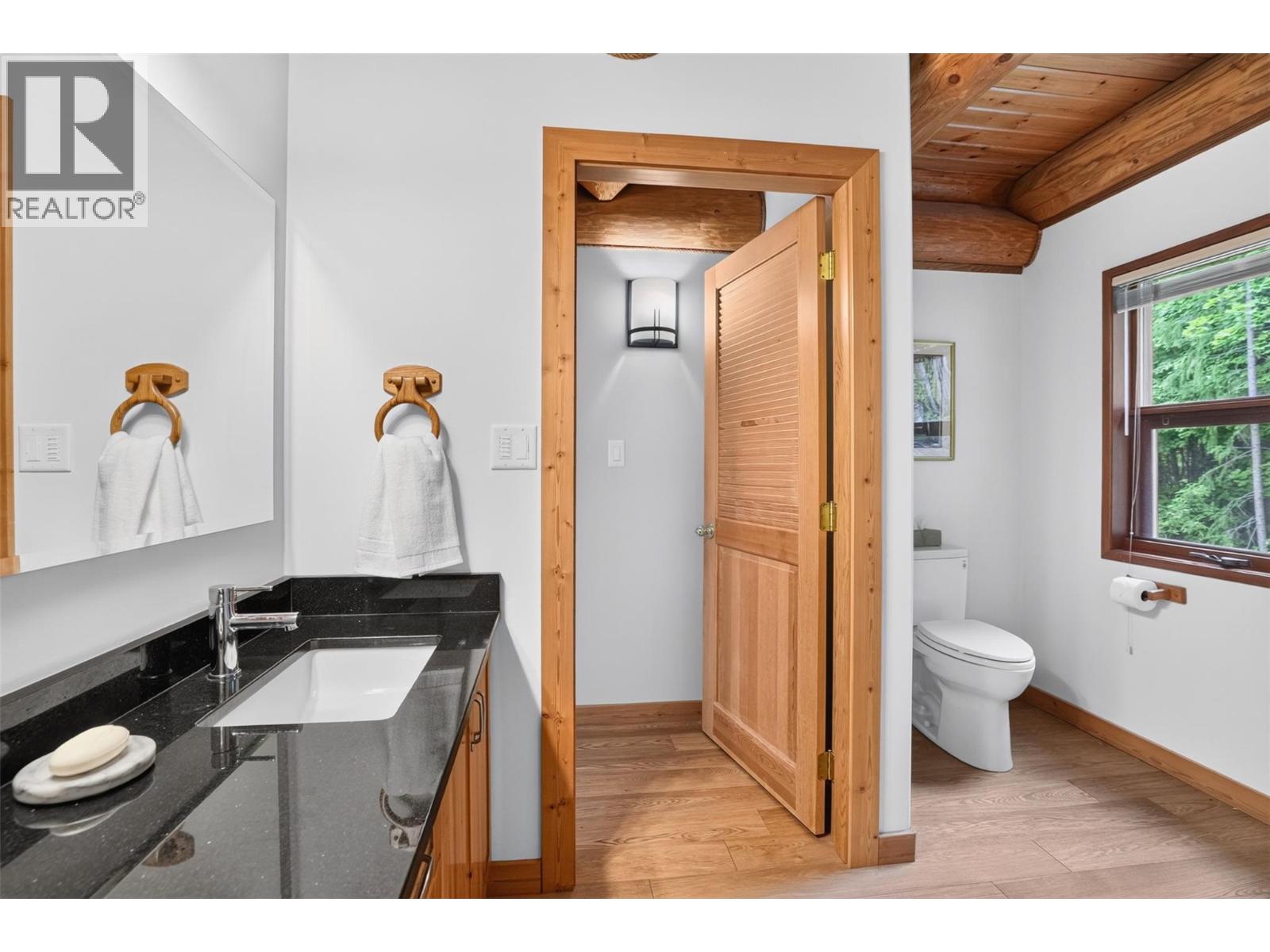 714 REGENT Street - 35