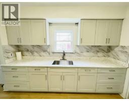 922 Park Drive, Vancouver, BC V6P2J4 Photo 13