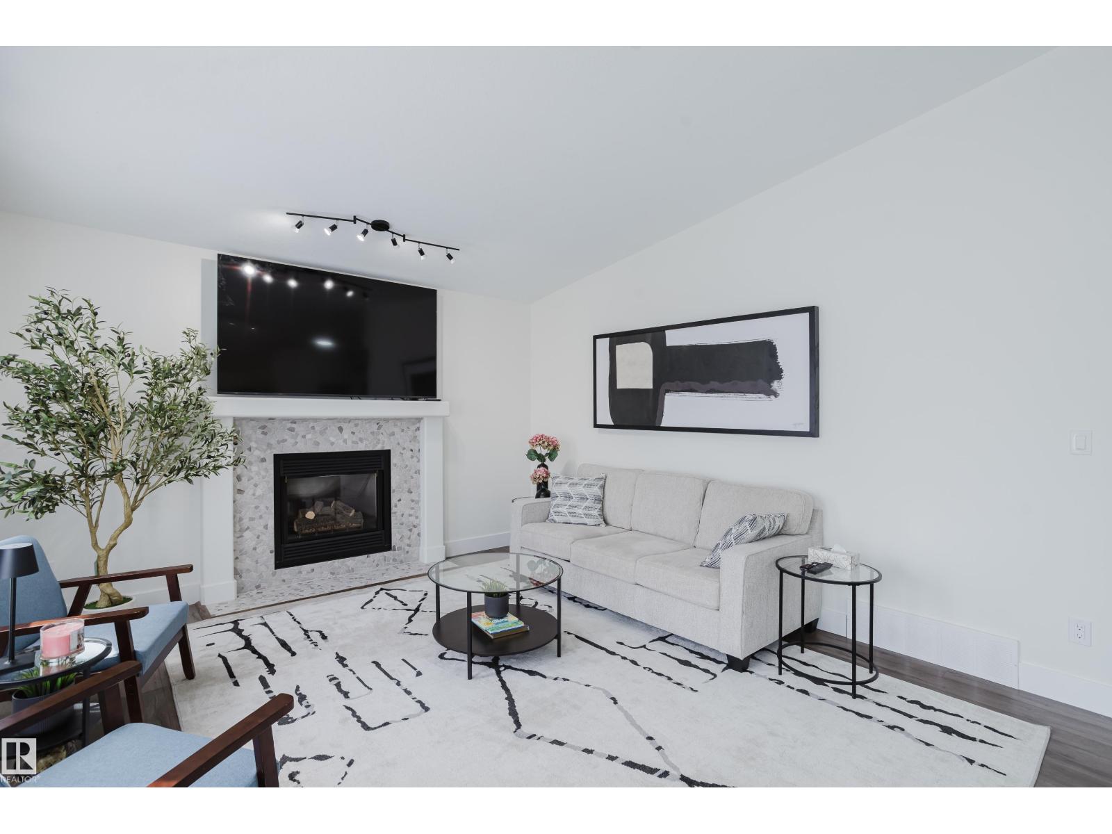 6741 162A AV NW - 22