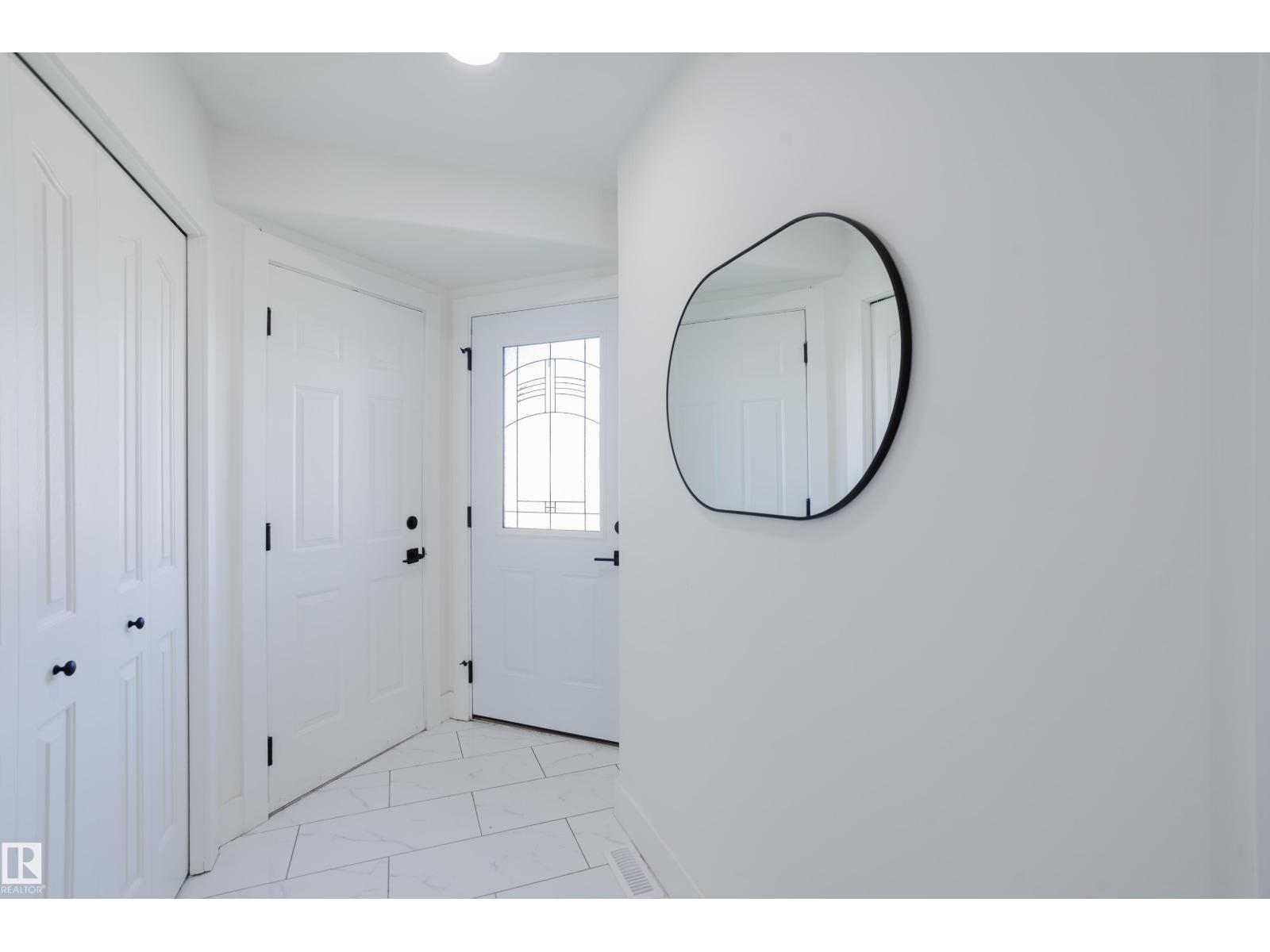 6741 162A AV NW - 3