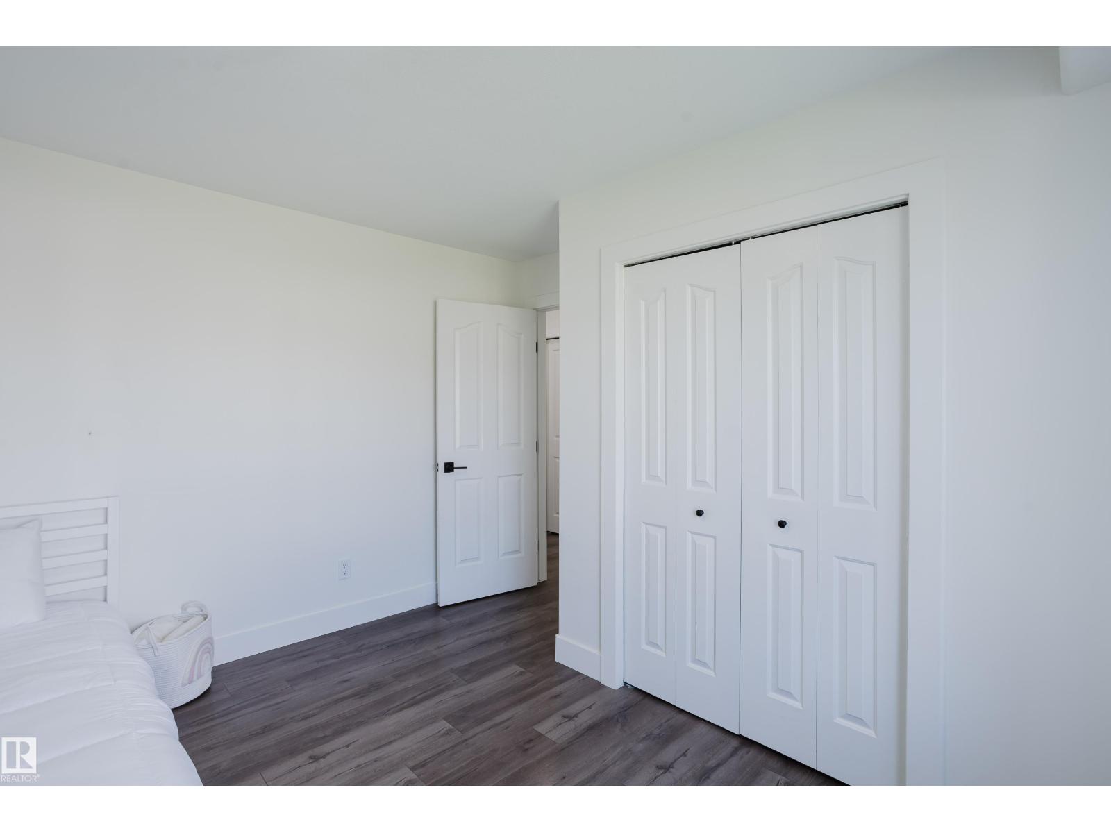 6741 162A AV NW — photo 34