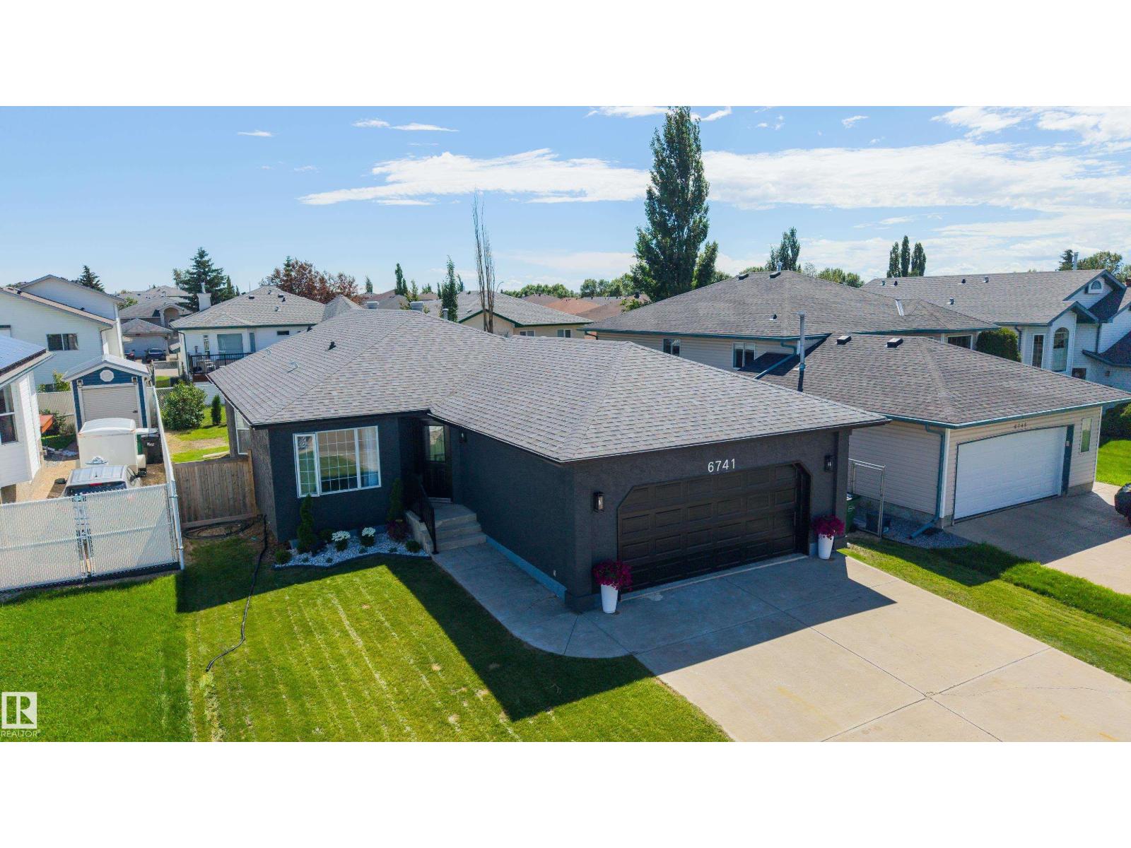 6741 162A AV NW — photo 60