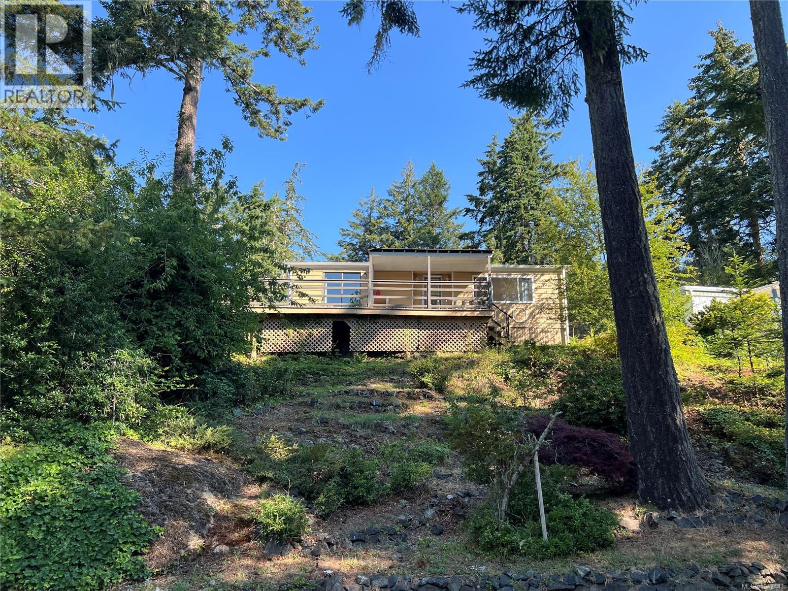 38 5838 Blythwood Rd, Sooke