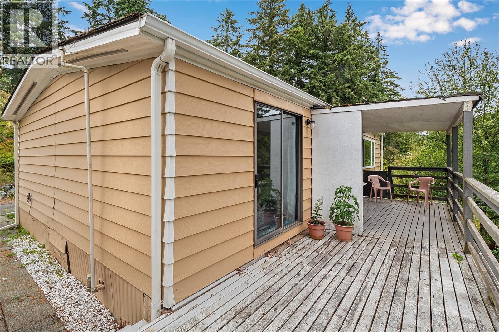 38 5838 Blythwood Rd, Sooke