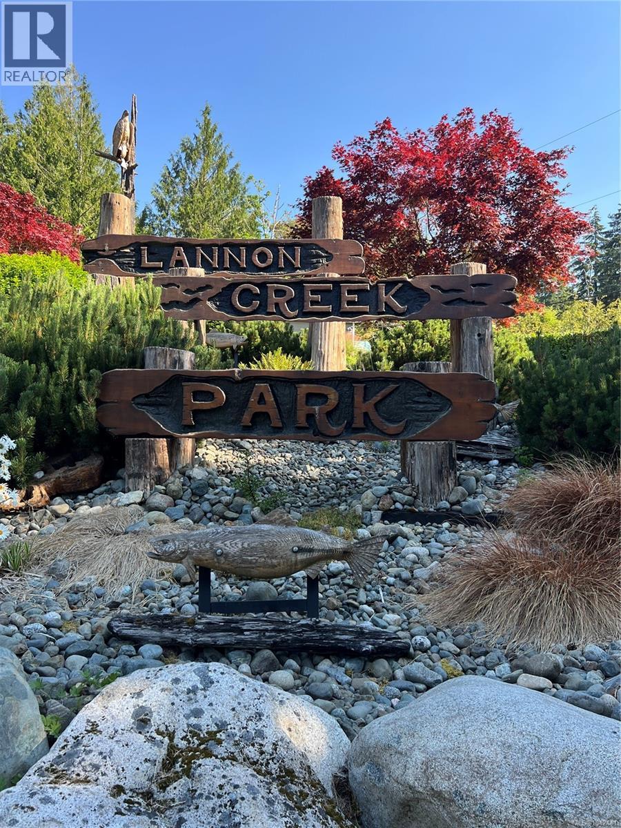 38 5838 Blythwood Rd, Sooke