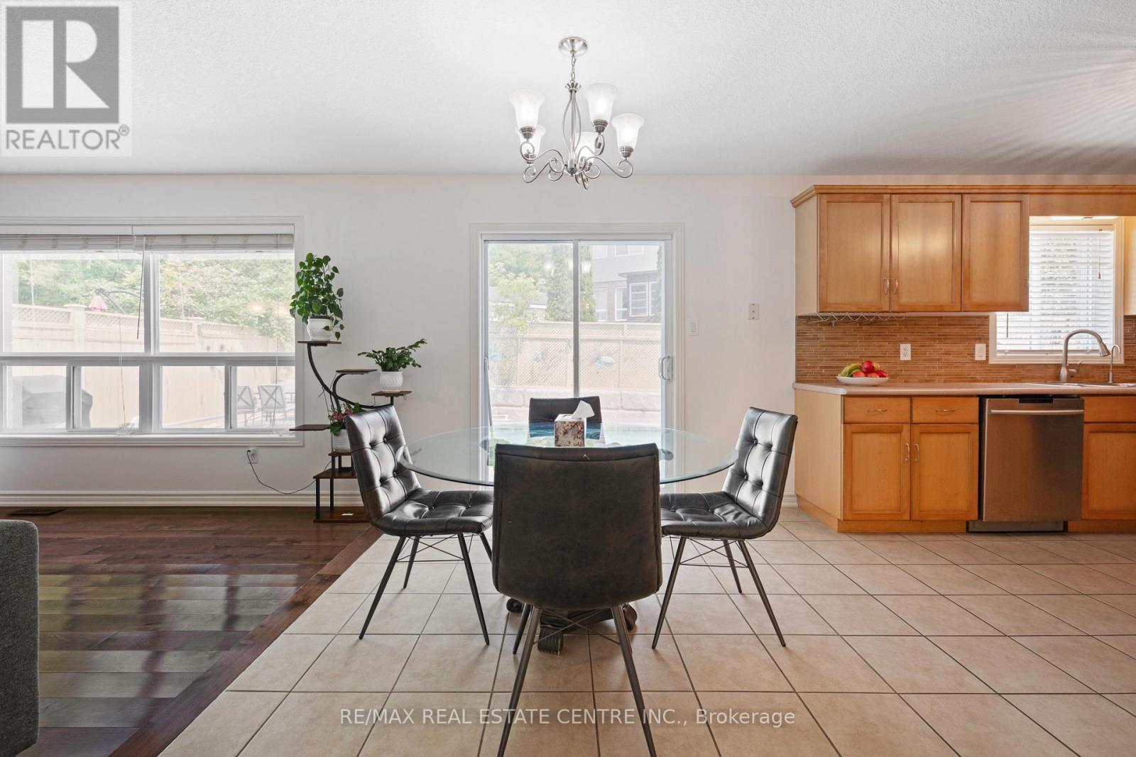23 CLARKE AVENUE - 11