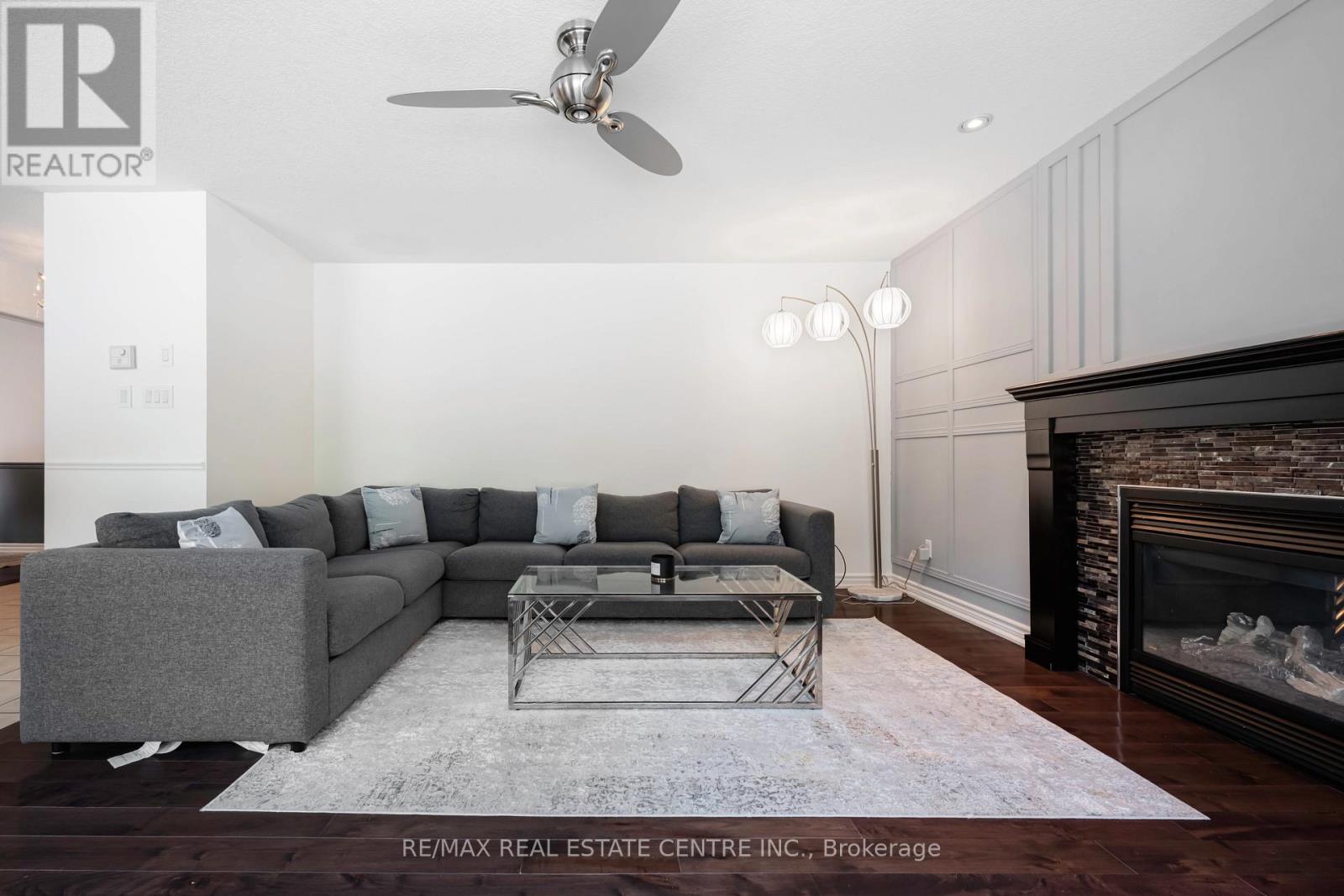 23 CLARKE AVENUE - 17