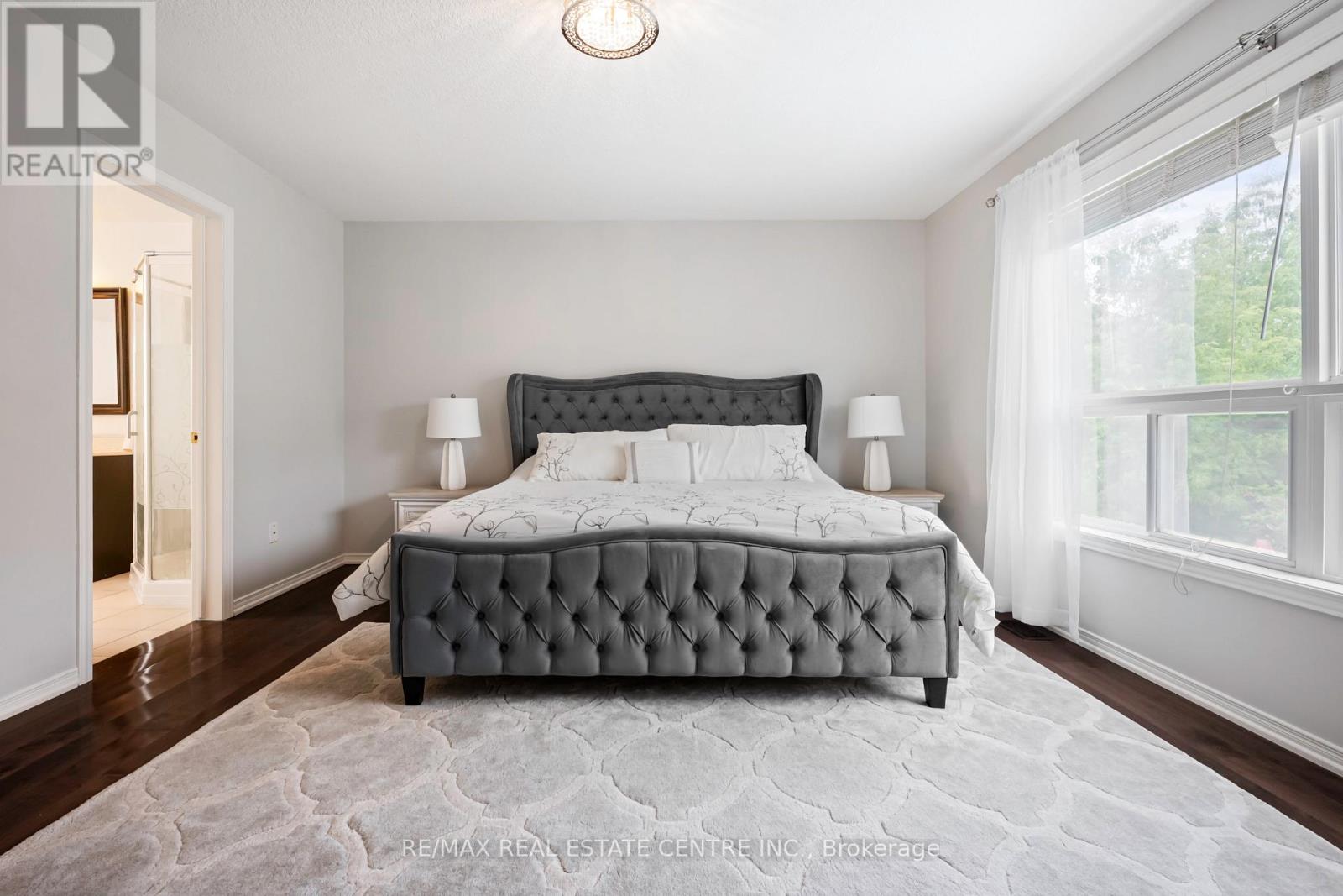 23 CLARKE AVENUE - 32