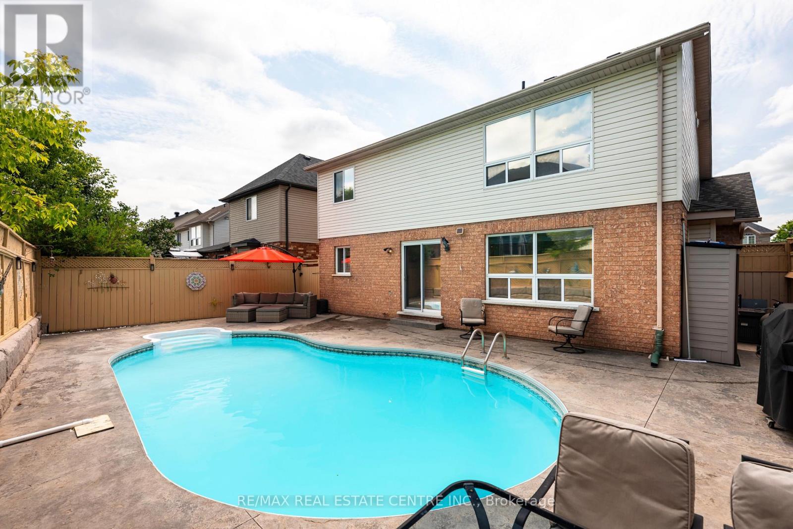 23 CLARKE AVENUE - 42