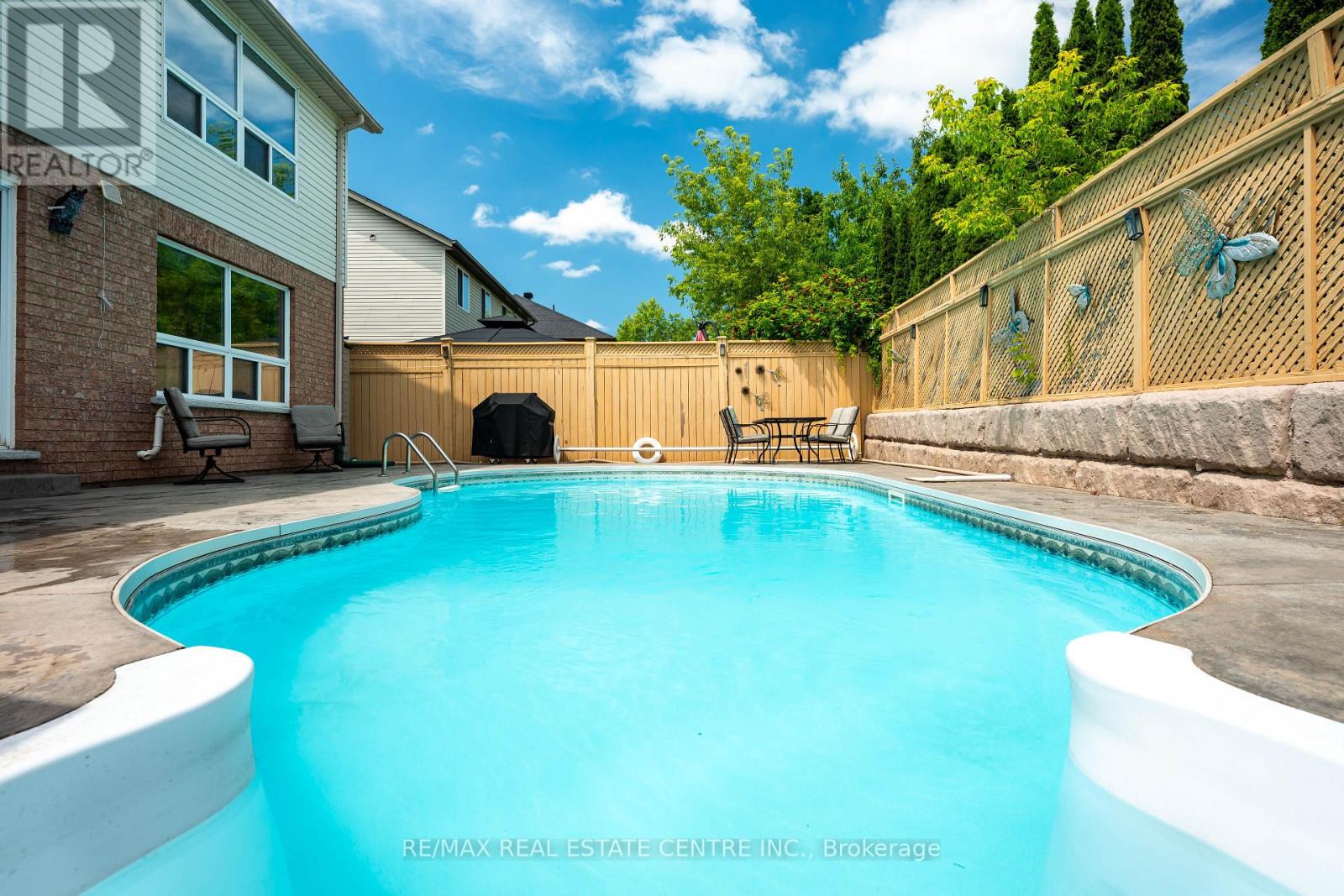 23 CLARKE AVENUE - 46