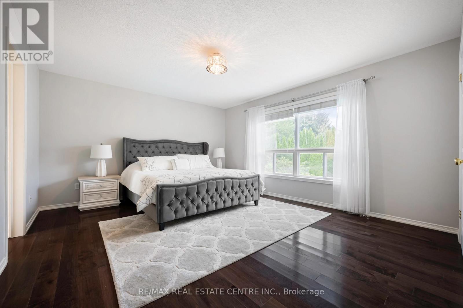 23 CLARKE AVENUE - 33