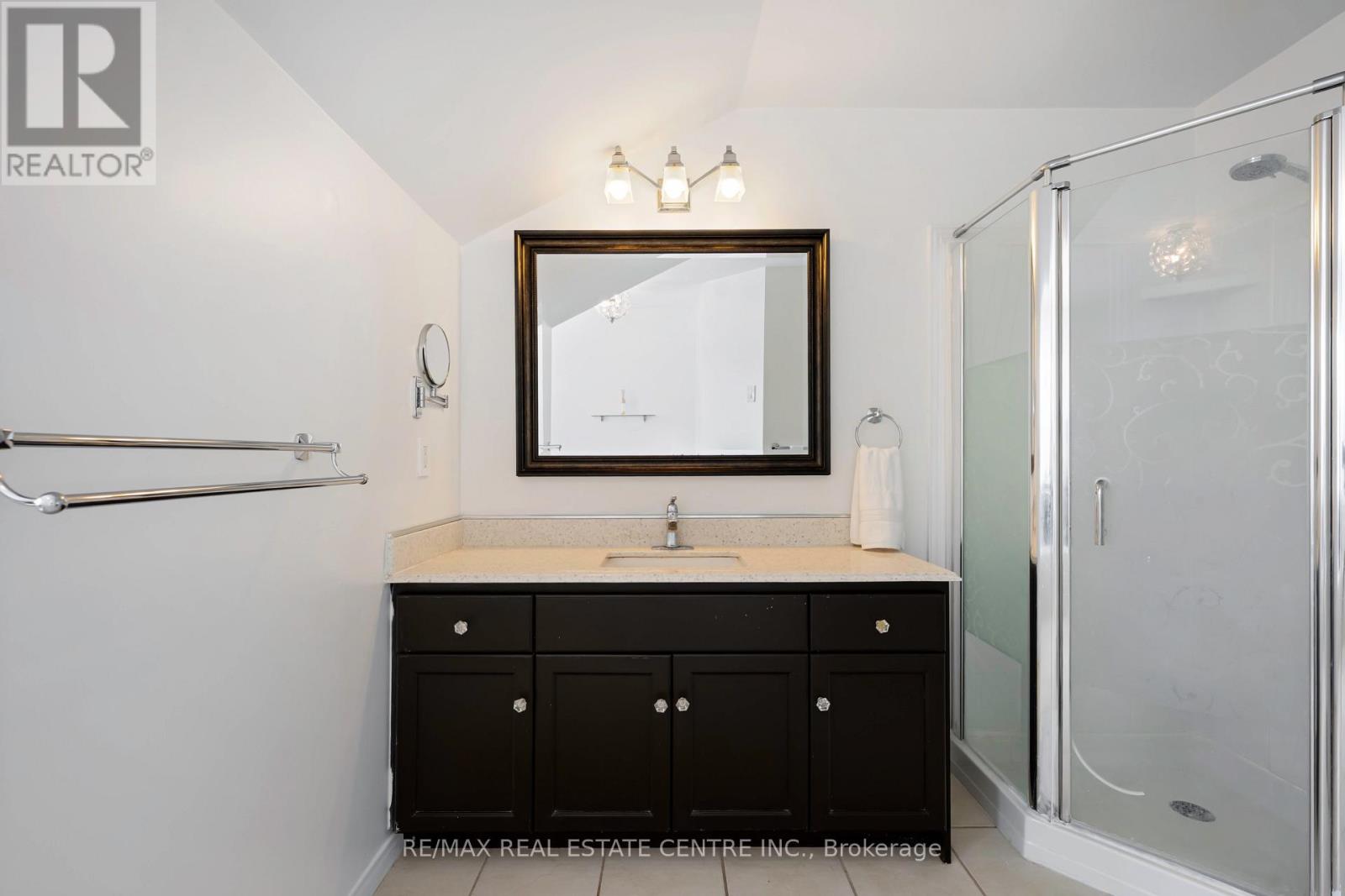 23 CLARKE AVENUE - 35