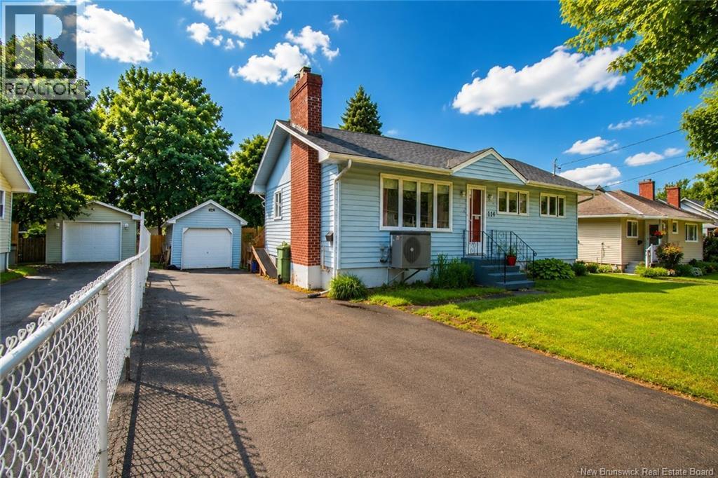 114 Bessborough - 2