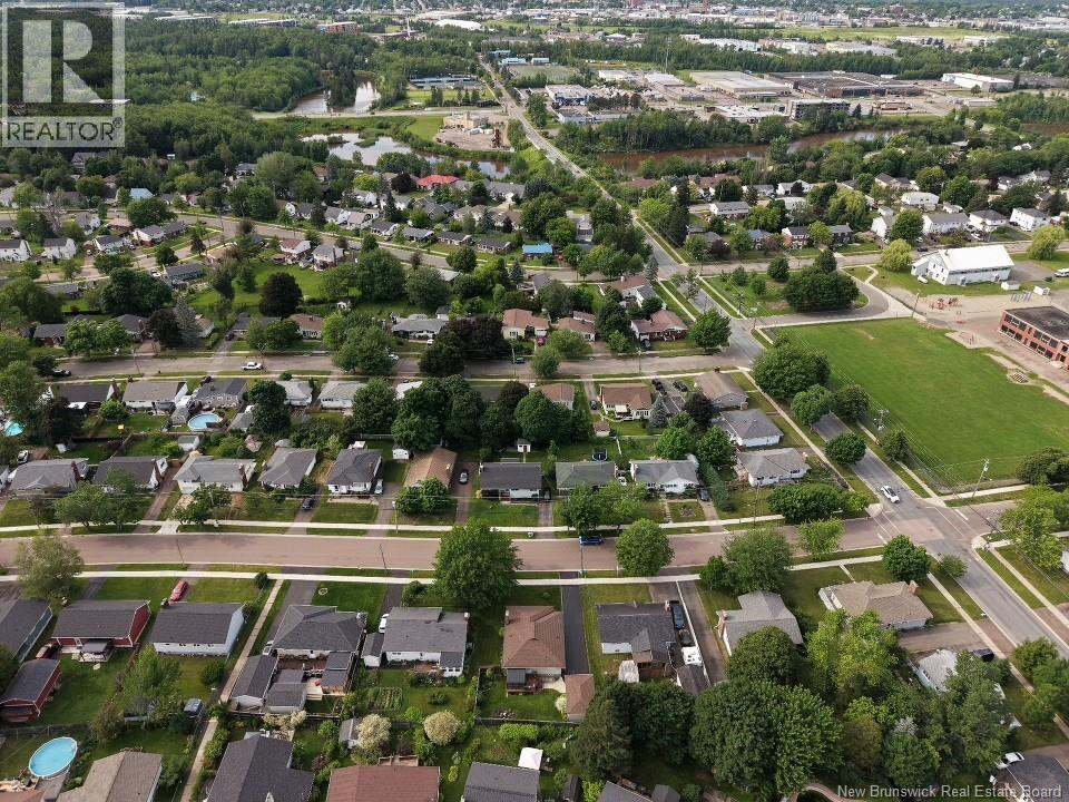 114 Bessborough - Image 35