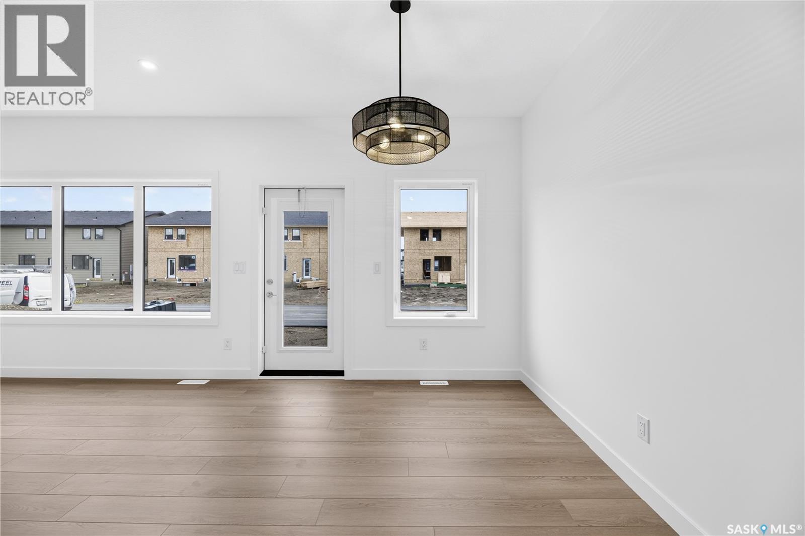 8 830 Brighton BOULEVARD — photo 11