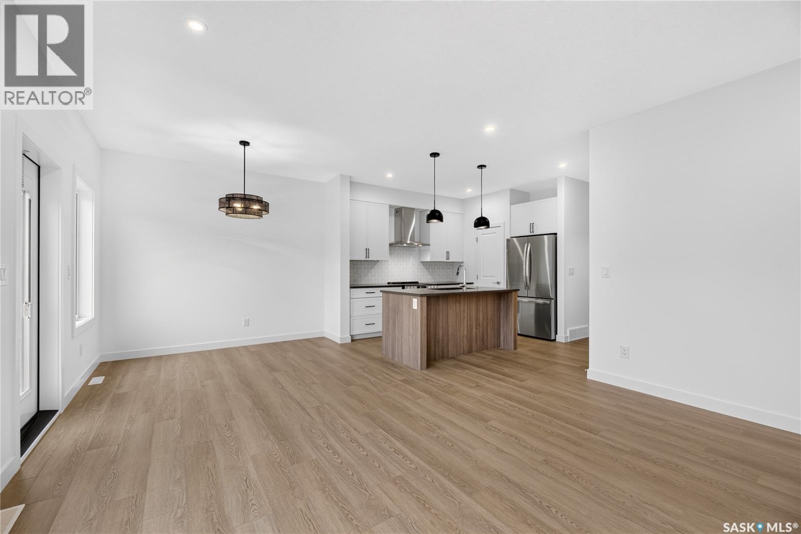 #8 830 Brighton BOULEVARD - 13