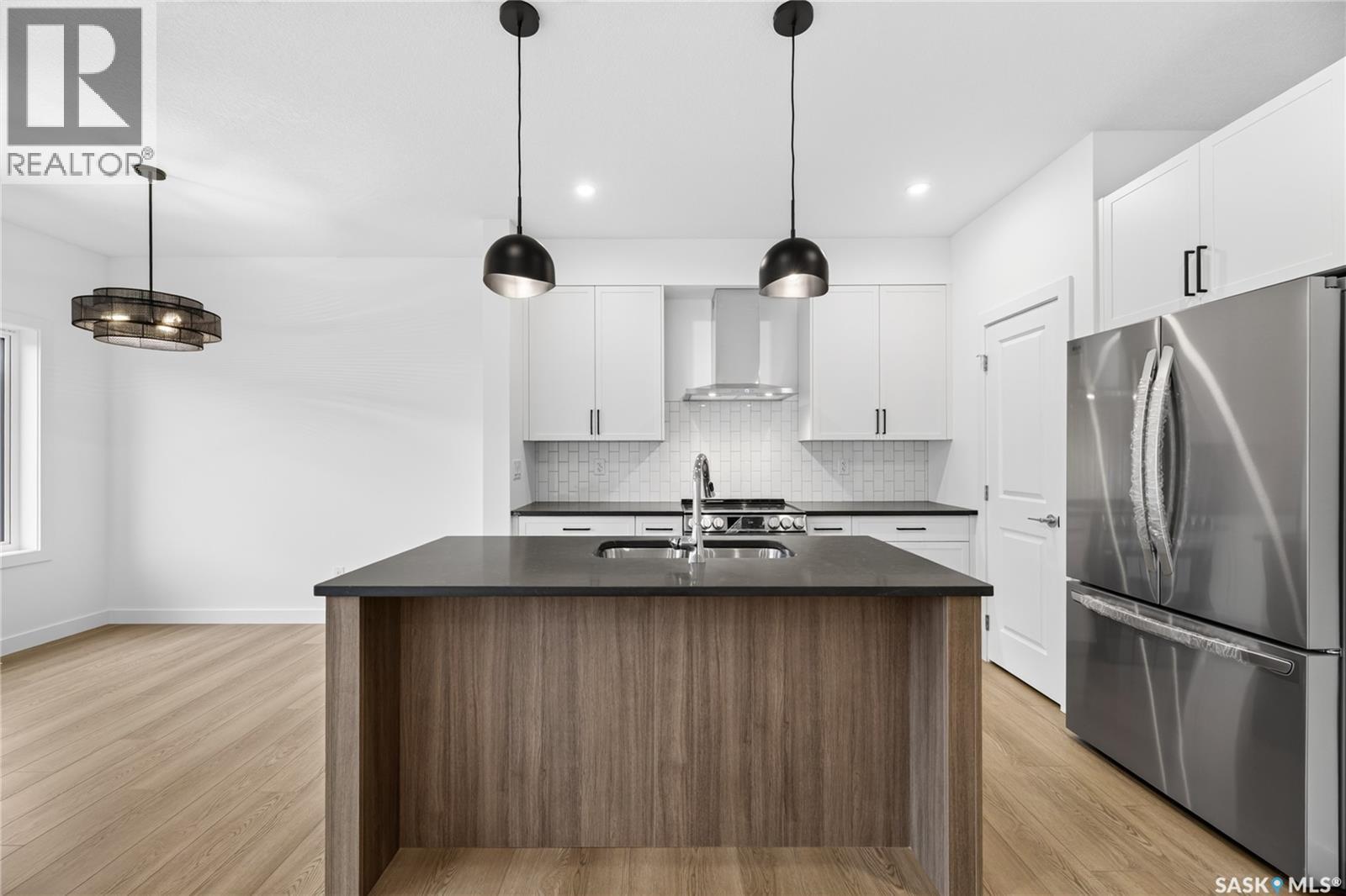 8 830 Brighton BOULEVARD — photo 6