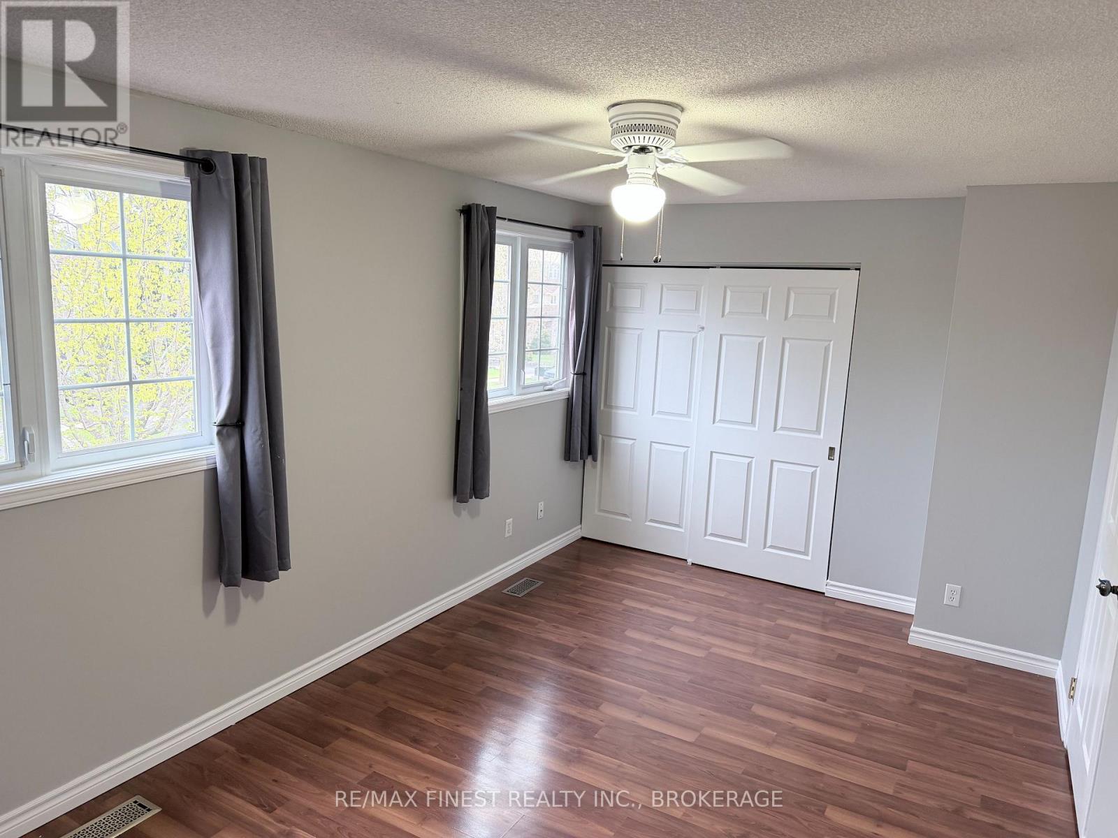 936 KILLARNEY CRESCENT - 11