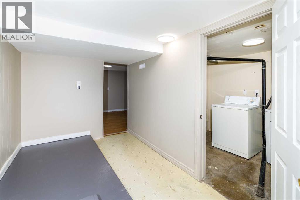 3905 46 Street - 21