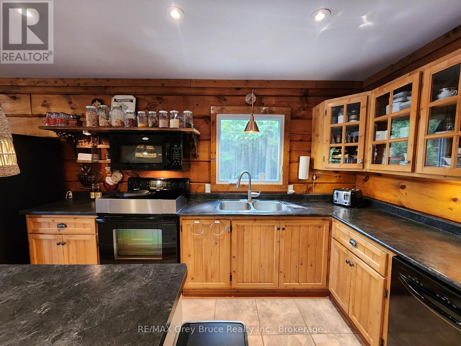 9 HOPE DRIVE - Image 25