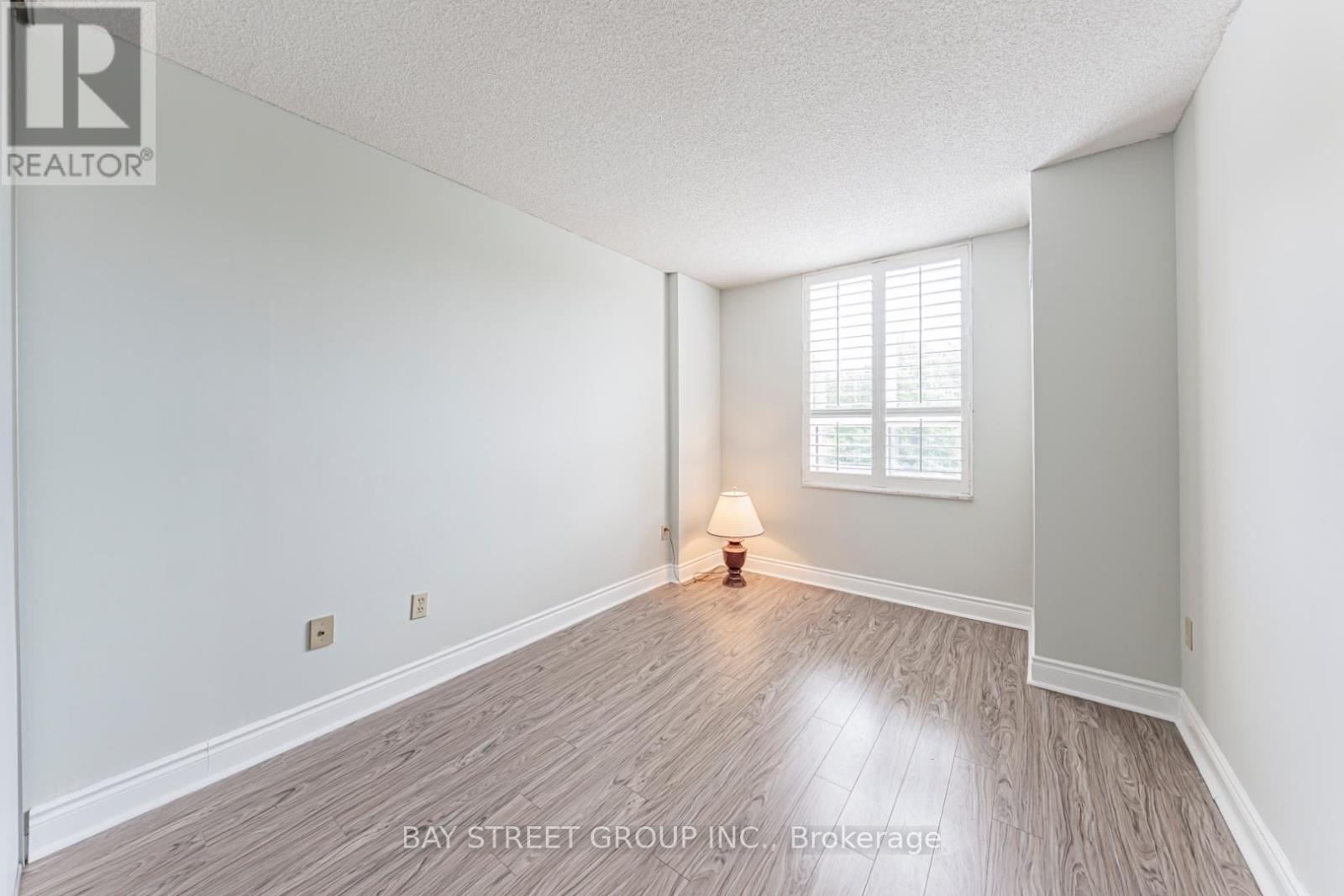 #306 10 MALTA AVENUE - Image 32