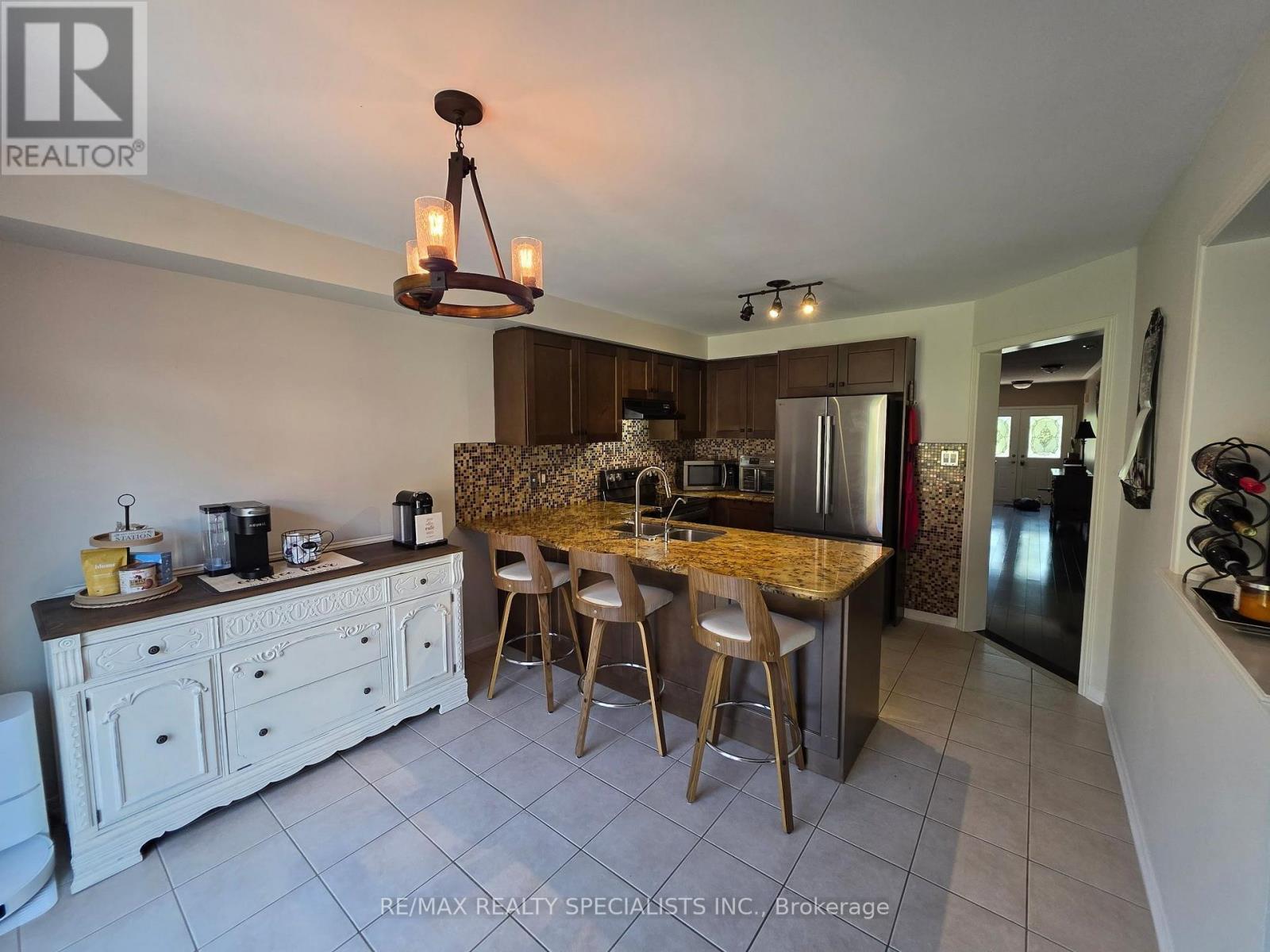 482 GRANT WAY - 8