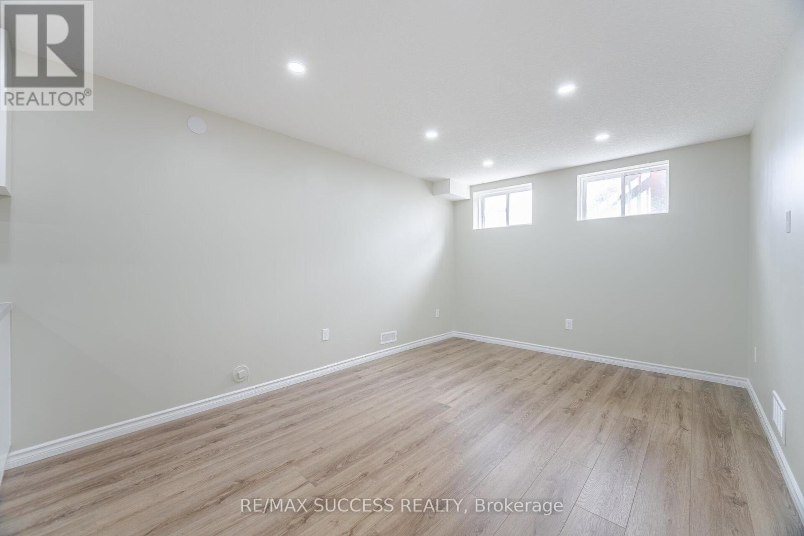 32 GEORGE BRIER DRIVE W - 40