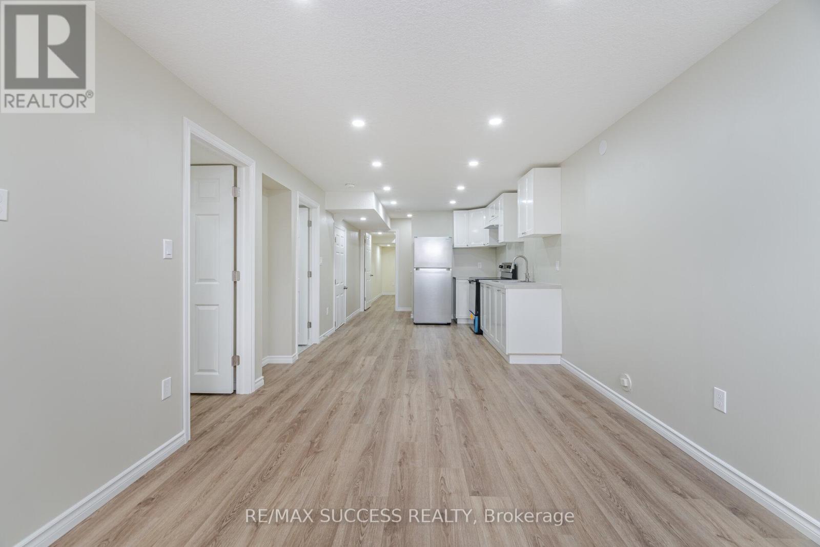 32 GEORGE BRIER DRIVE W - 41