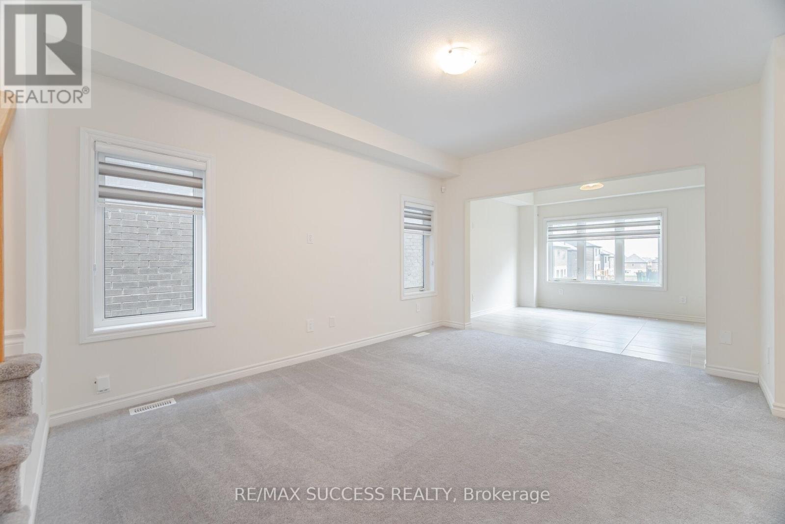 32 GEORGE BRIER DRIVE W - 7