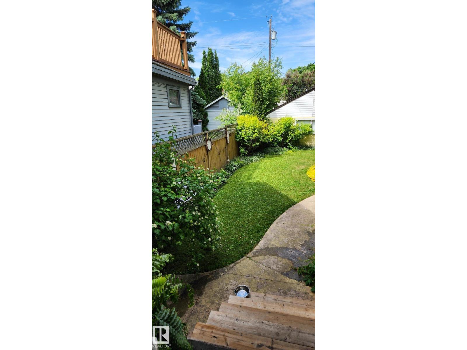 10612 127 ST NW - 27