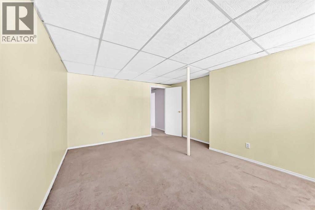 641 Whitewood Road NE — photo 15