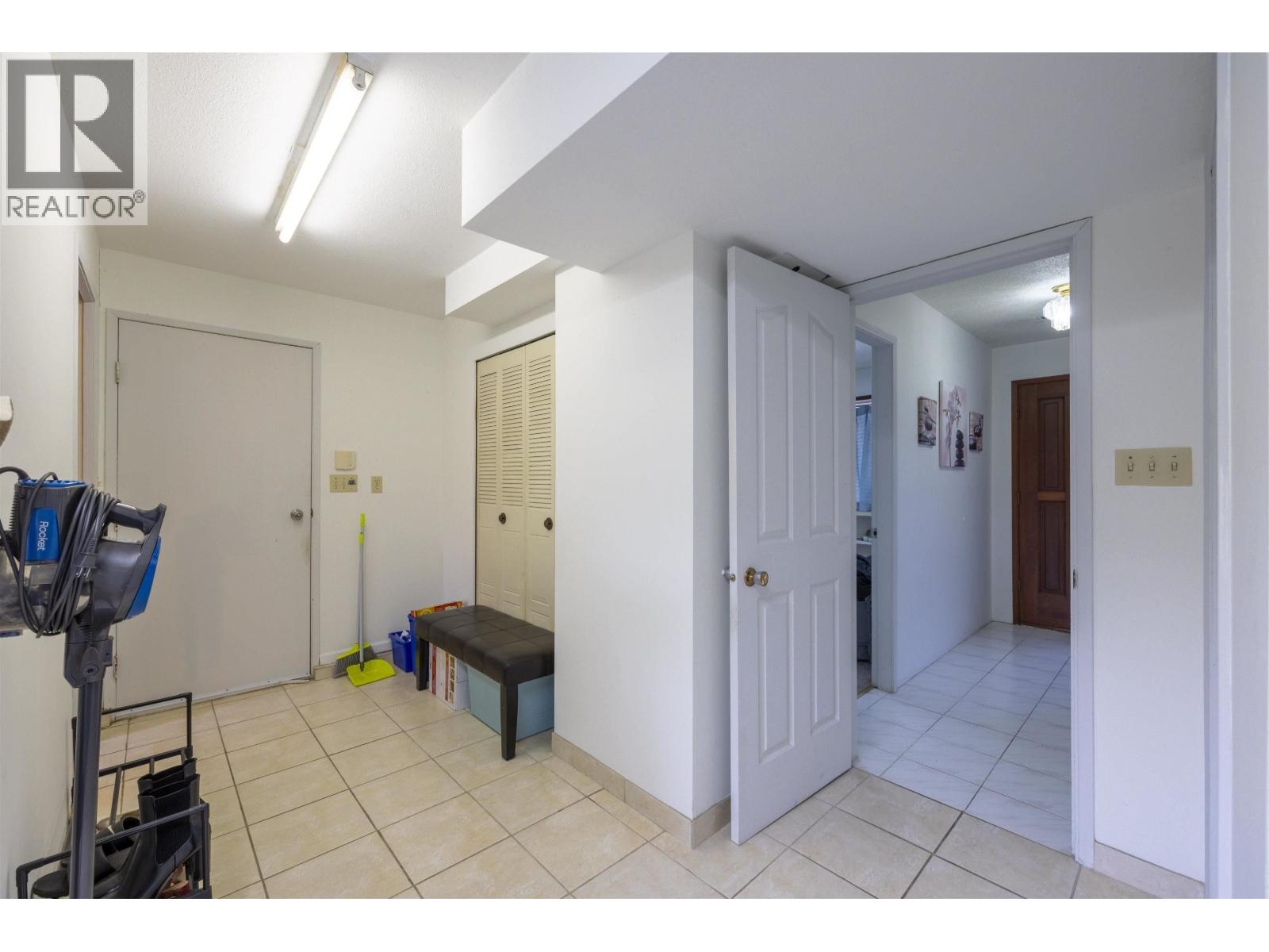 5555 WALLACE Road, Richmond