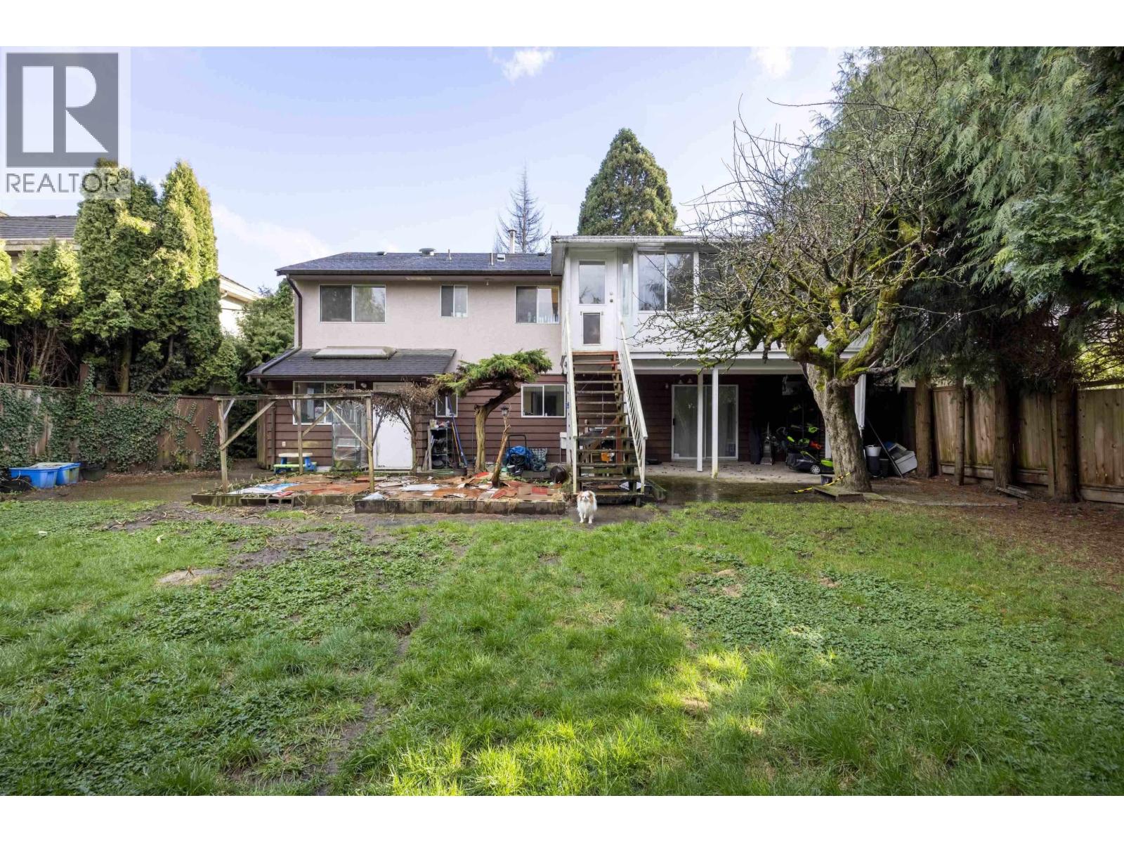 5555 WALLACE Road, Richmond