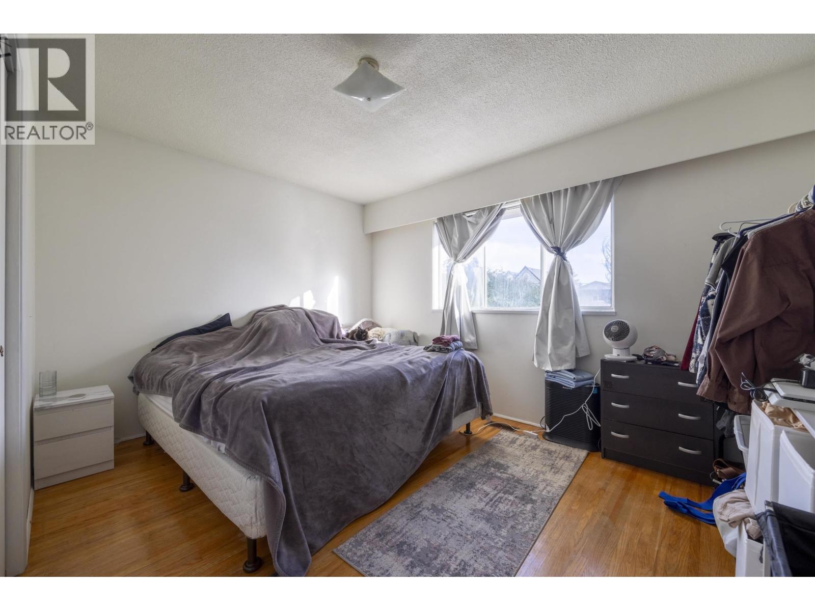 5555 WALLACE Road, Richmond