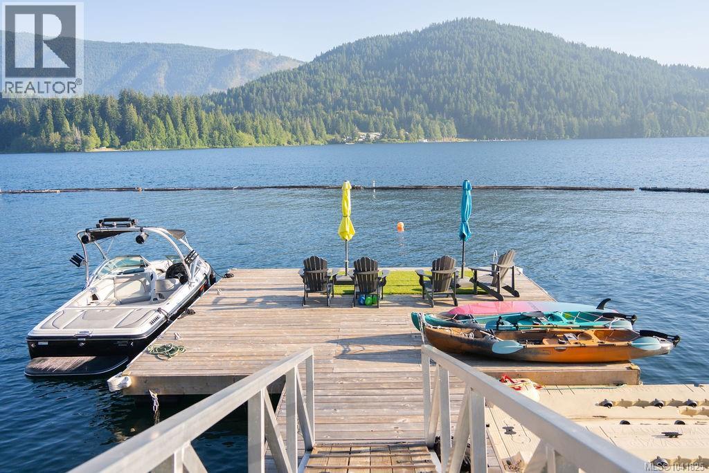8898 Palmer Way, Lake Cowichan