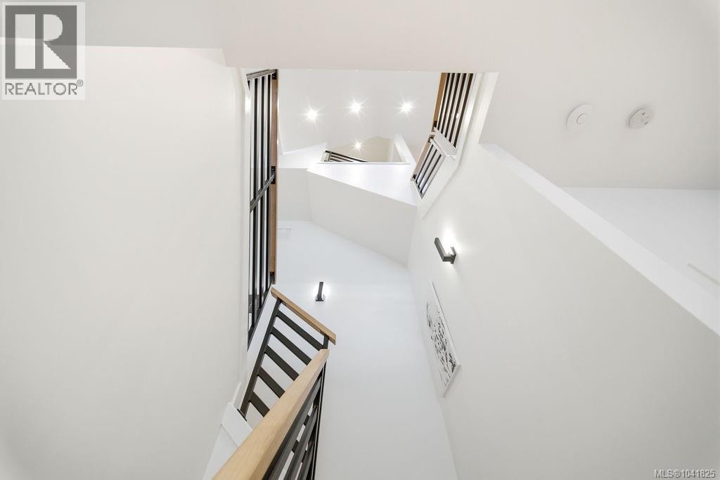 8898 Palmer Way, Lake Cowichan