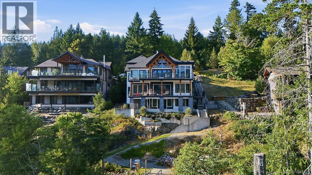 8898 Palmer Way, Lake Cowichan