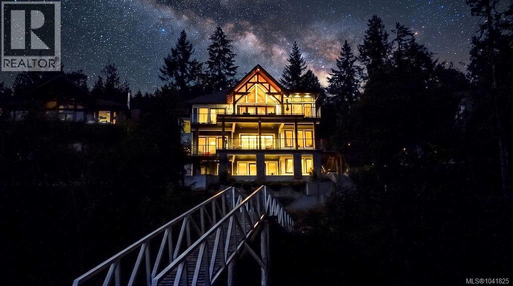 8898 Palmer Way, Lake Cowichan