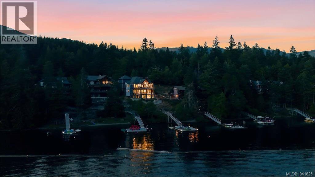 8898 Palmer Way, Lake Cowichan