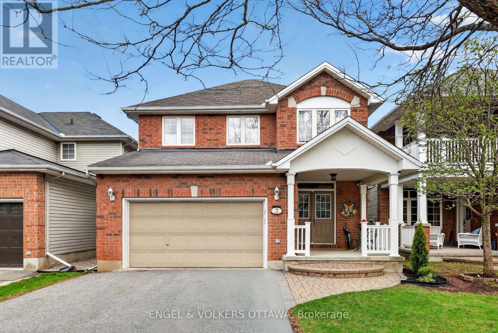 7 DRYSDALE STREET - 1